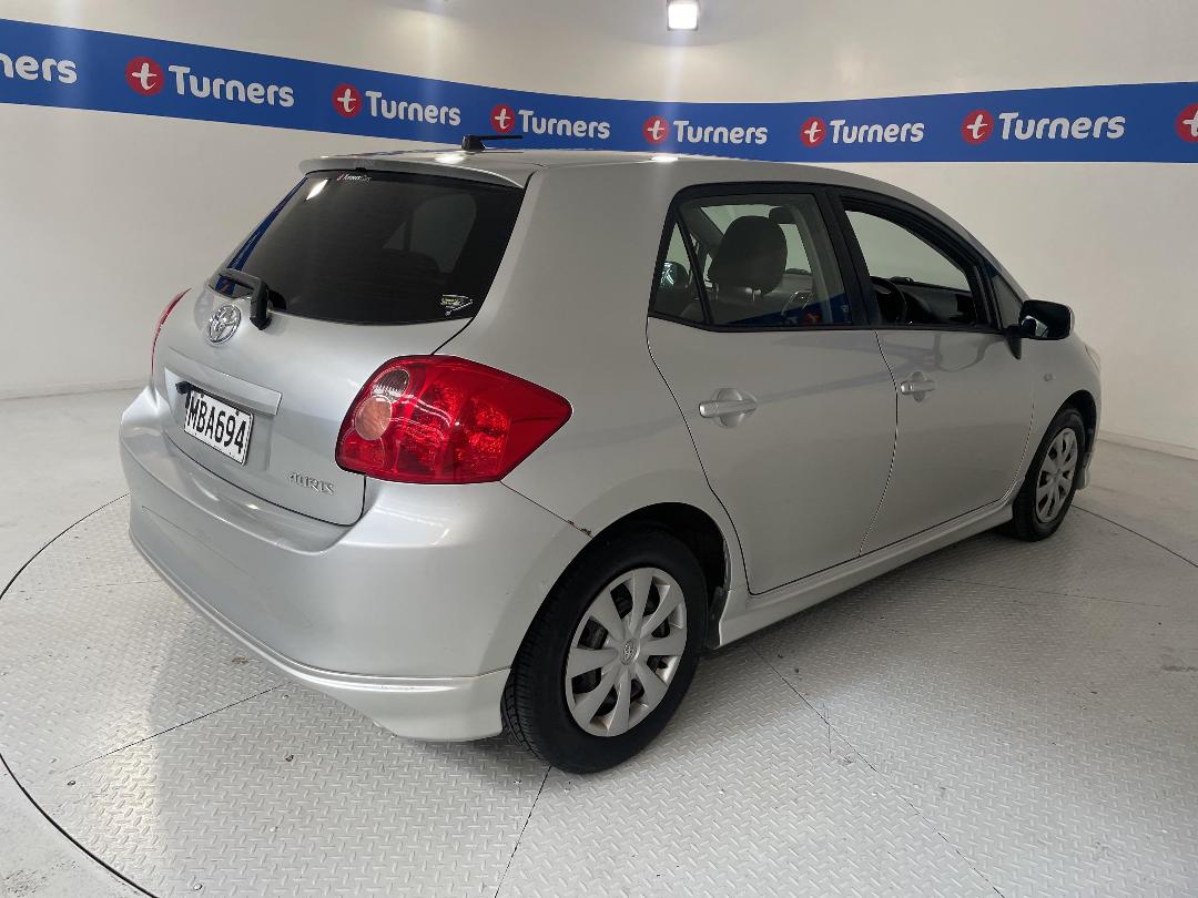 Photo '7' of Toyota Auris