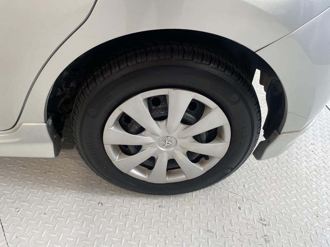 Photo '11' of Toyota Auris