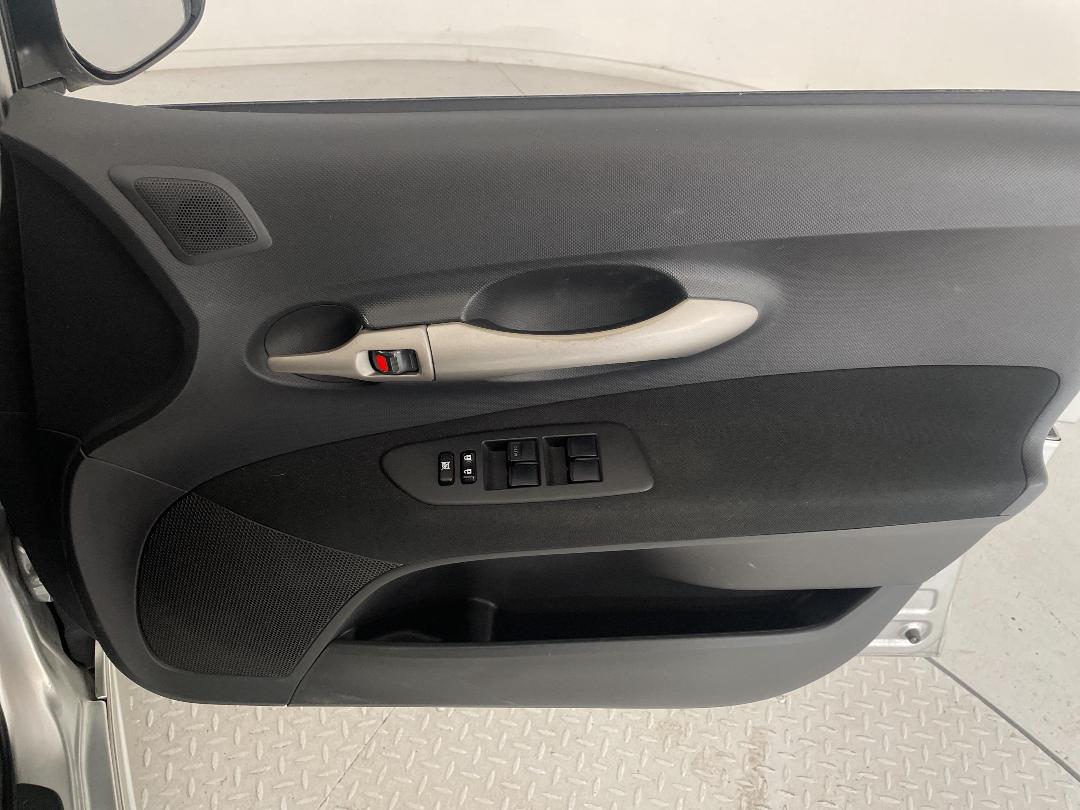 Photo '15' of Toyota Auris