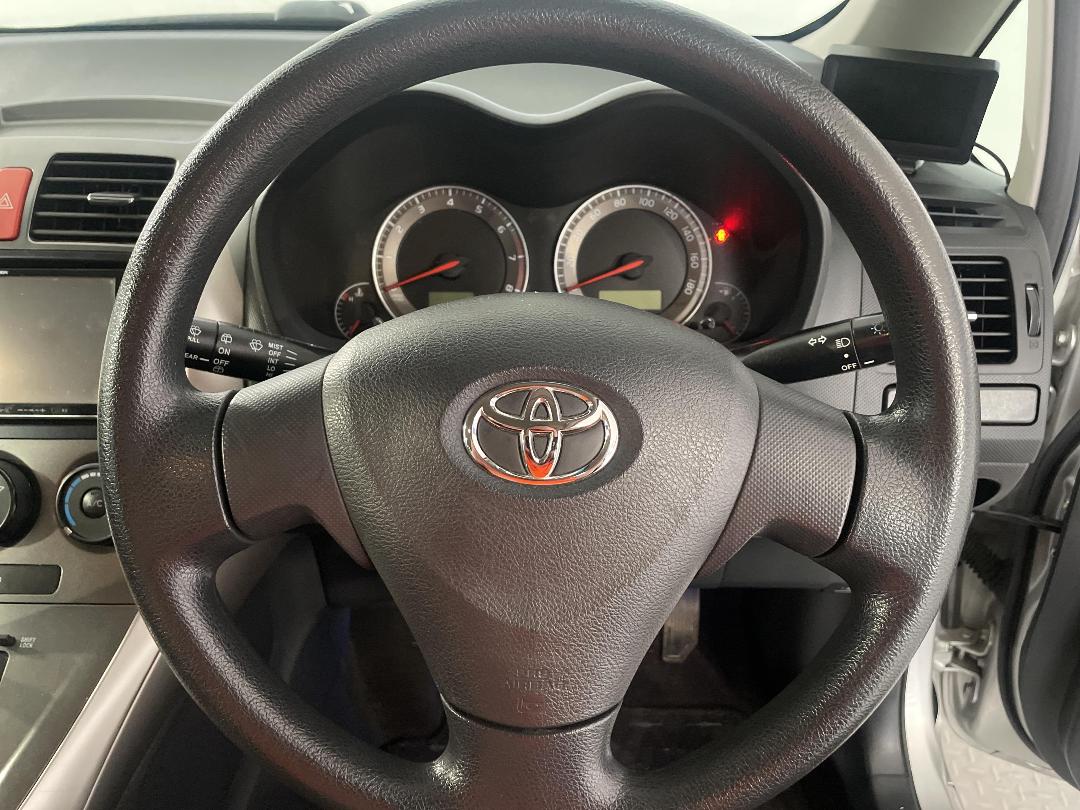 Photo '25' of Toyota Auris