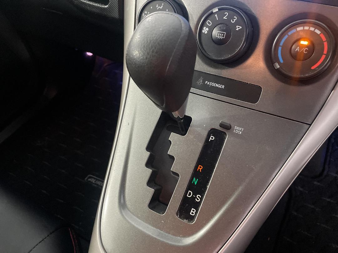 Photo '29' of Toyota Auris