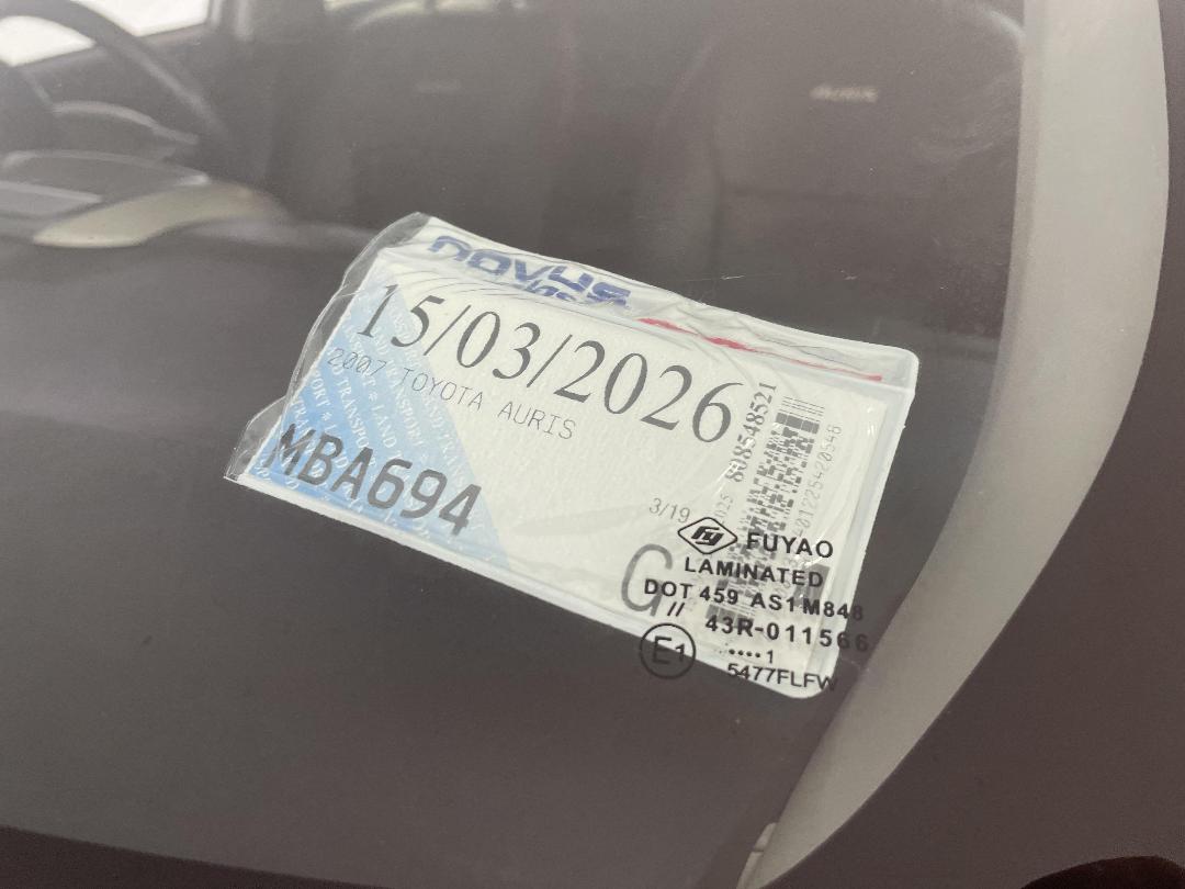 Photo '32' of Toyota Auris