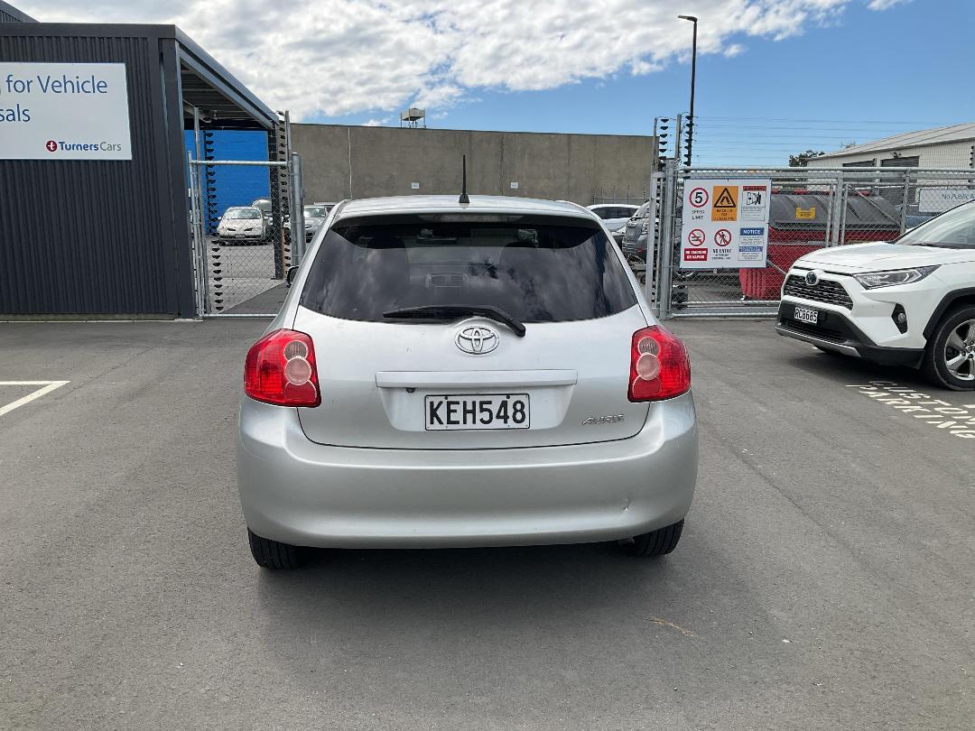 Photo '4' of Toyota Auris Photo '4' of Toyota Auris