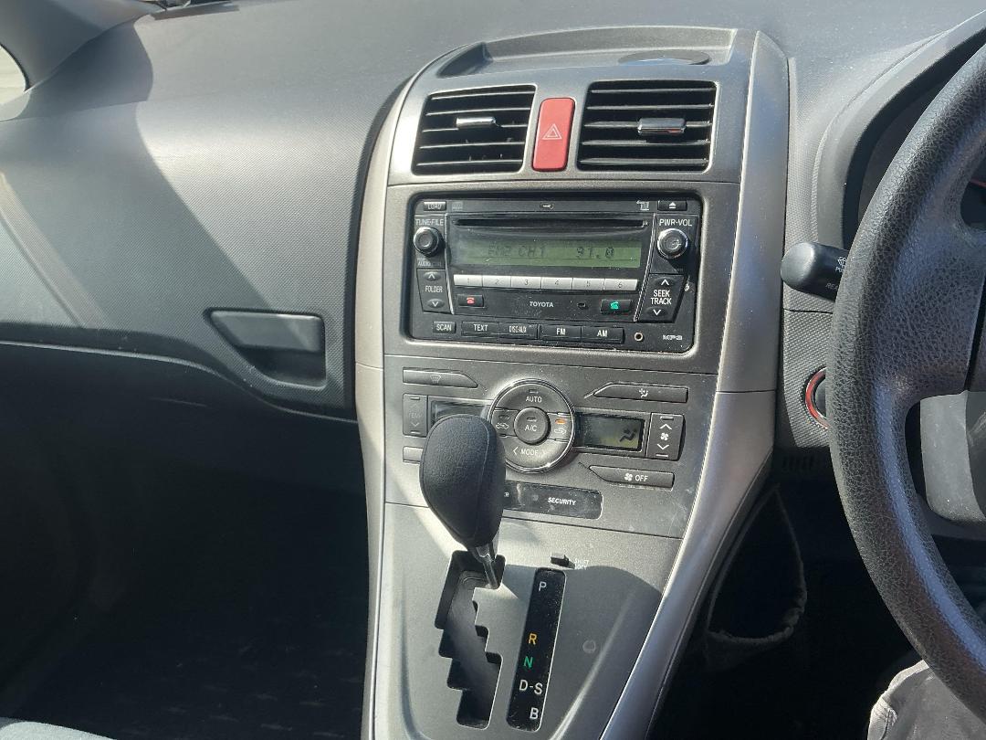 Photo '24' of Toyota Auris Photo '24' of Toyota Auris