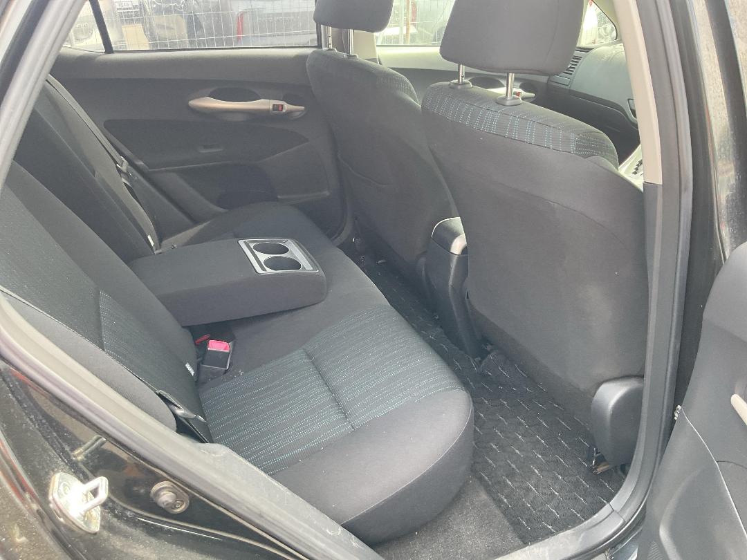 Photo '10' of Toyota Auris Photo '10' of Toyota Auris