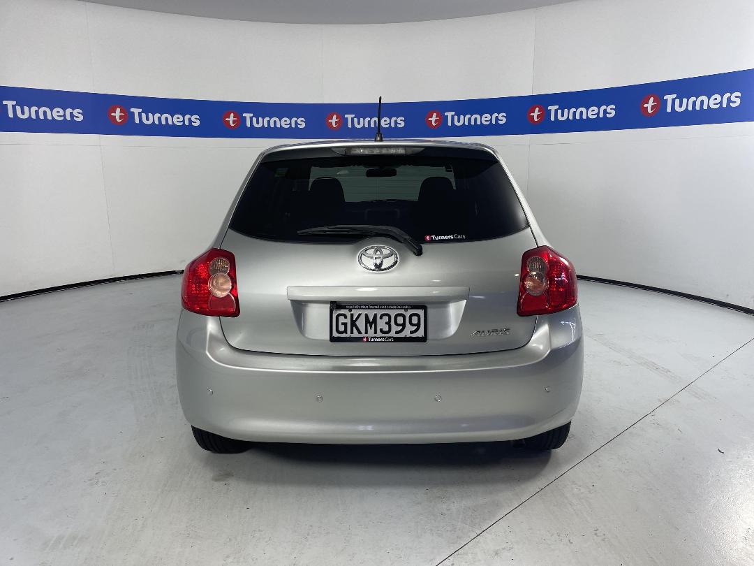 Photo '6' of Toyota Auris