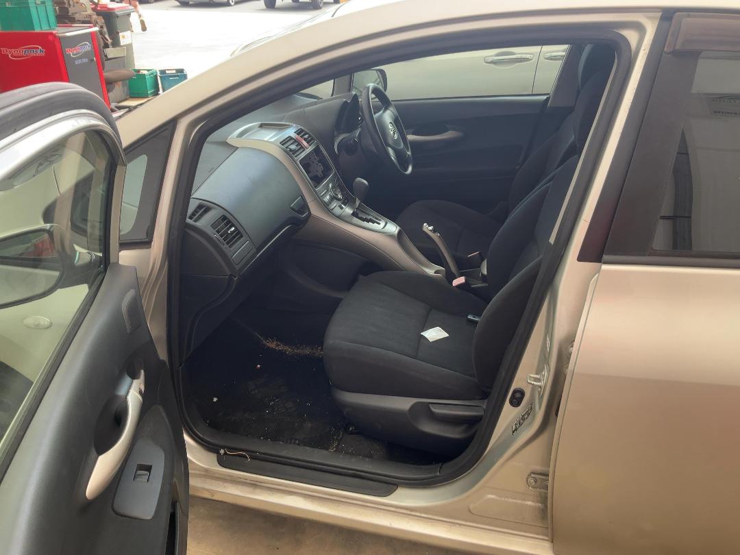 Photo '7' of Toyota Auris