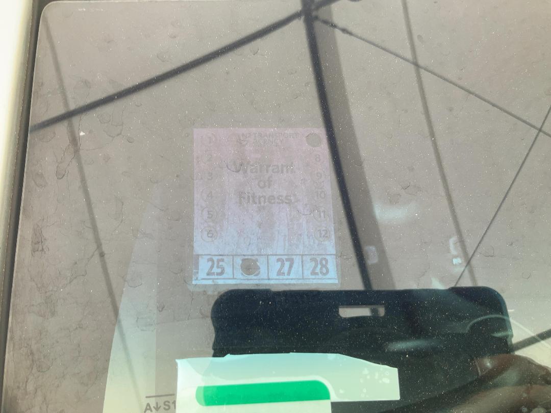 Photo '12' of Toyota Auris