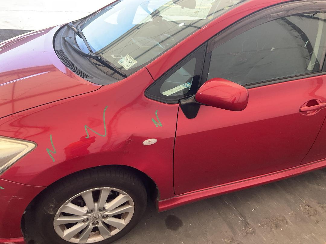 Photo '8' of Toyota Auris