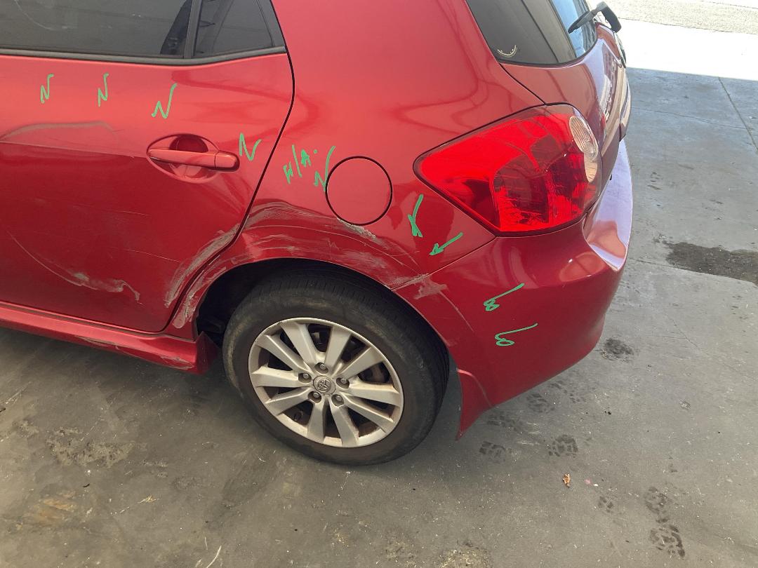 Photo '14' of Toyota Auris