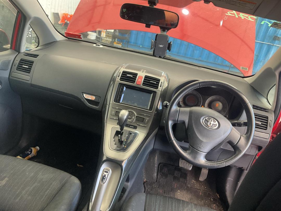 Photo '24' of Toyota Auris