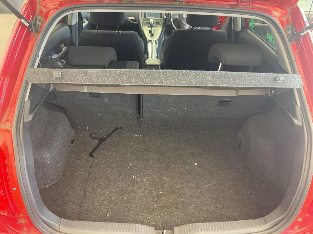 Photo '25' of Toyota Auris