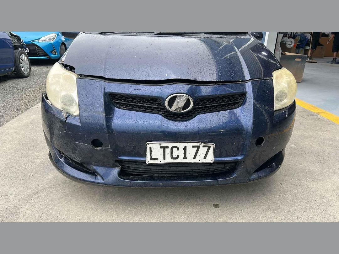 Photo '10' of Toyota Auris