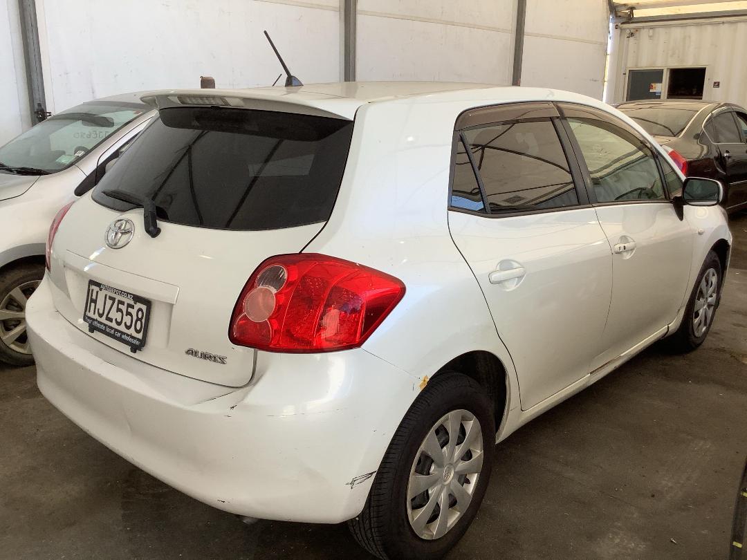 Photo '5' of Toyota Auris