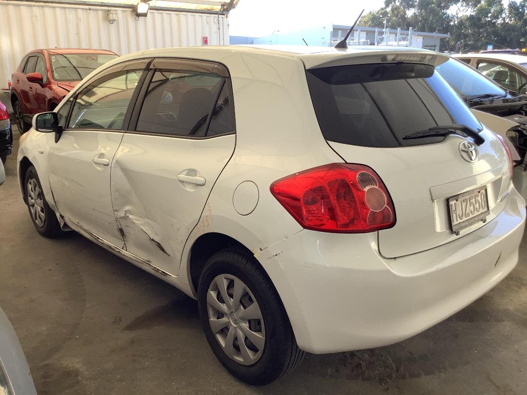 Photo '6' of Toyota Auris