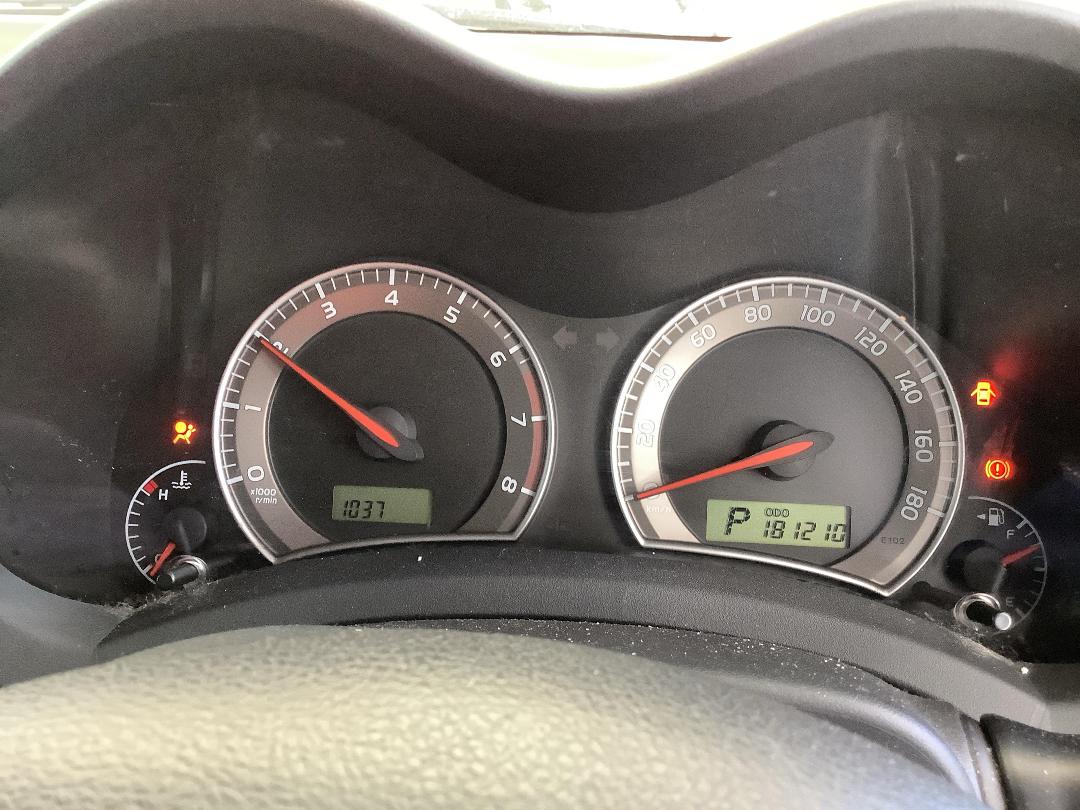 Photo '14' of Toyota Auris