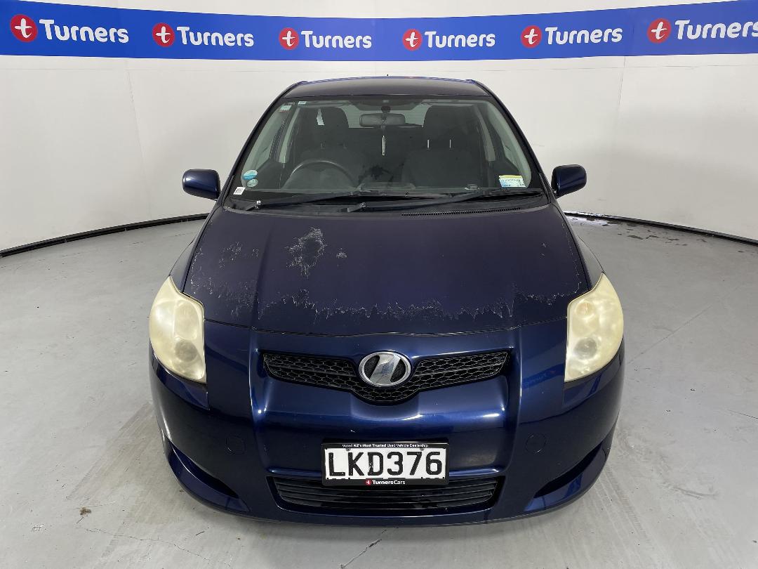 Photo '2' of Toyota Auris