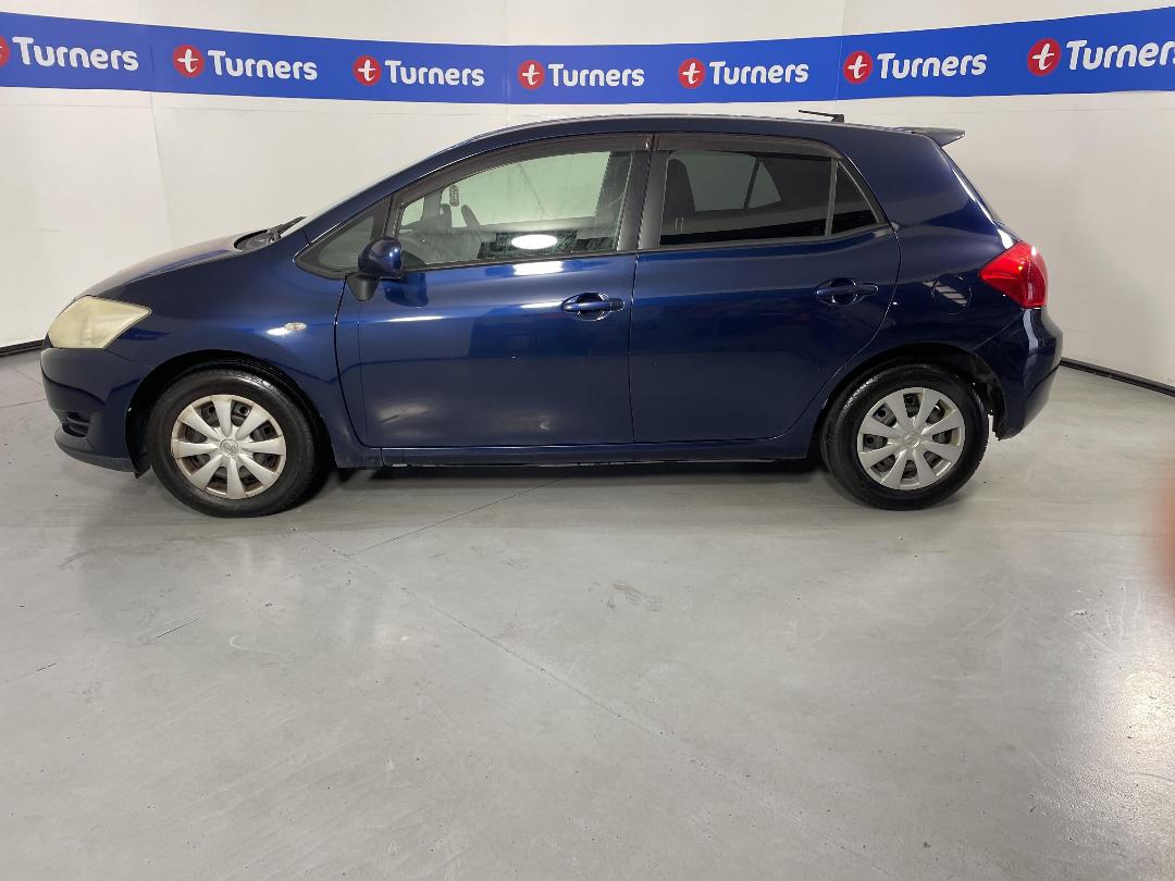 Photo '24' of Toyota Auris