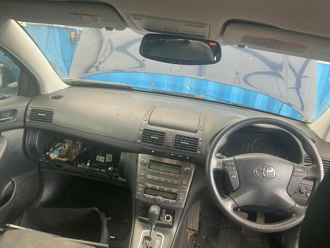 Photo '23' of Toyota Avensis Photo '23' of Toyota Avensis