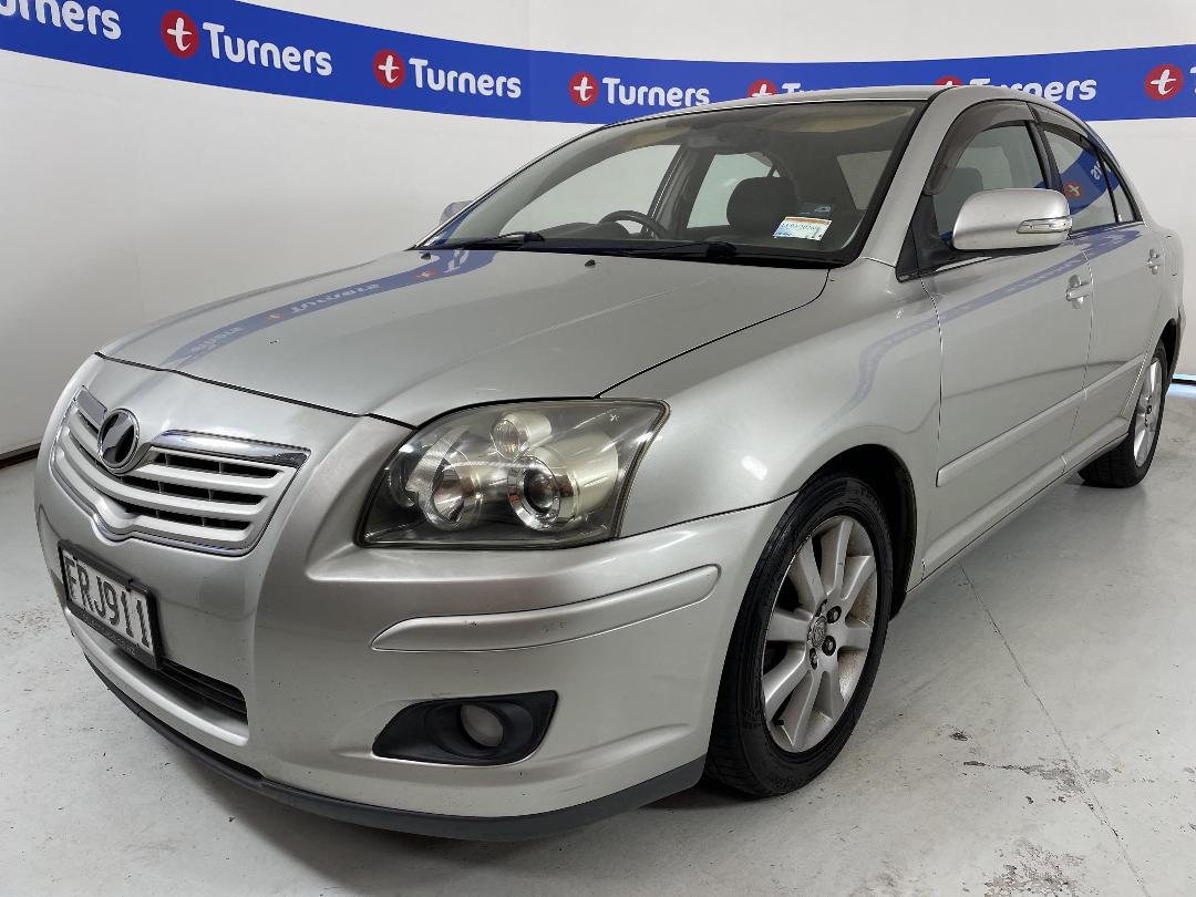 Photo '4' of Toyota Avensis