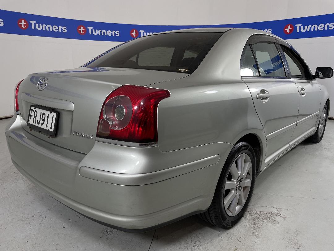 Photo '7' of Toyota Avensis
