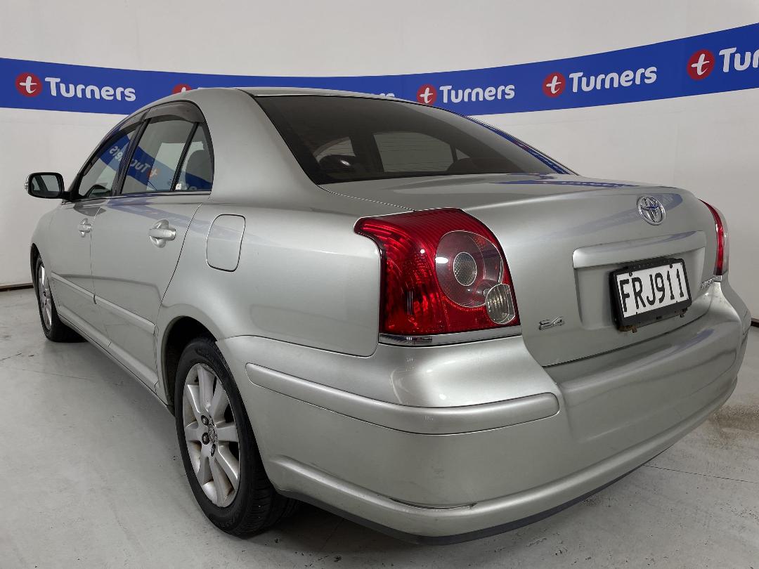 Photo '5' of Toyota Avensis