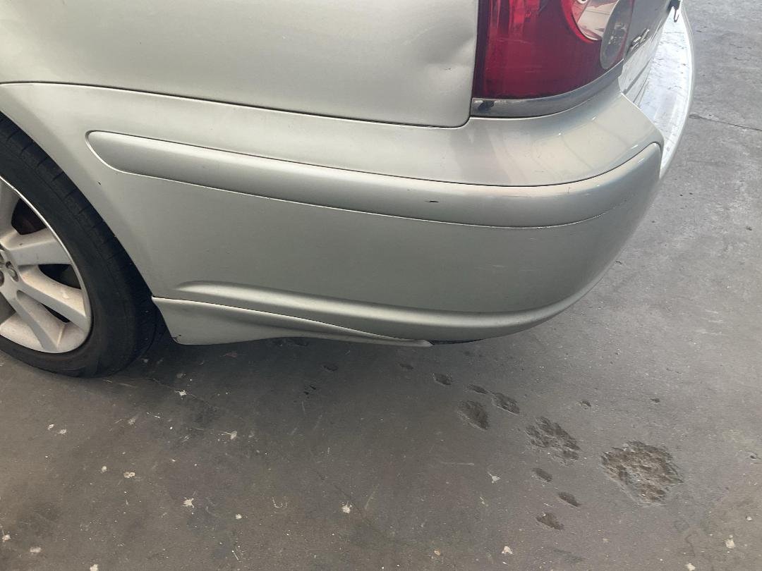 Photo '12' of Toyota Avensis