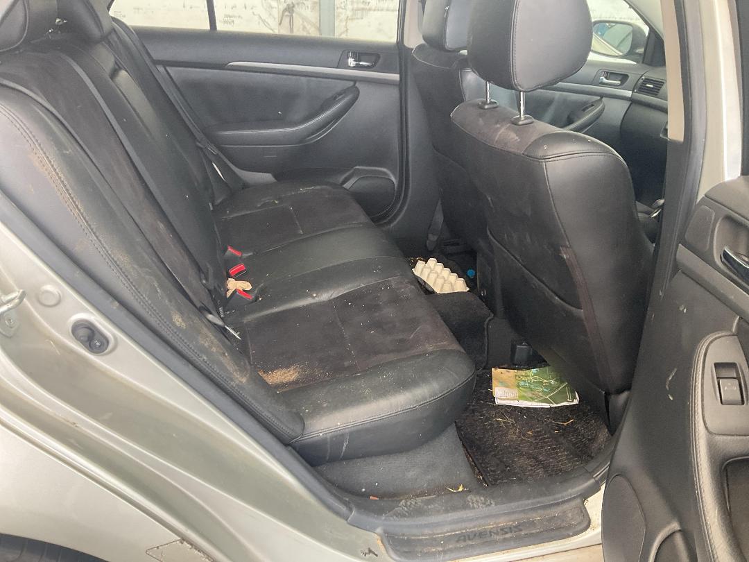 Photo '20' of Toyota Avensis