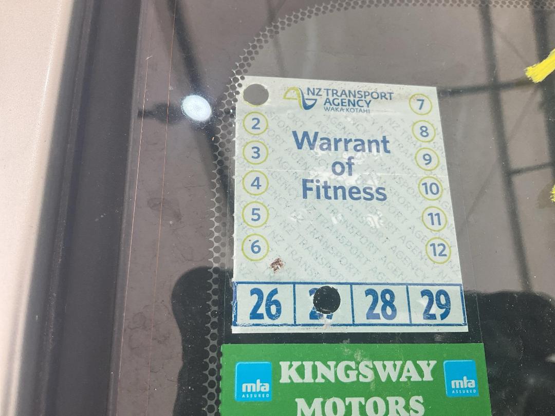 Photo '26' of Toyota Avensis