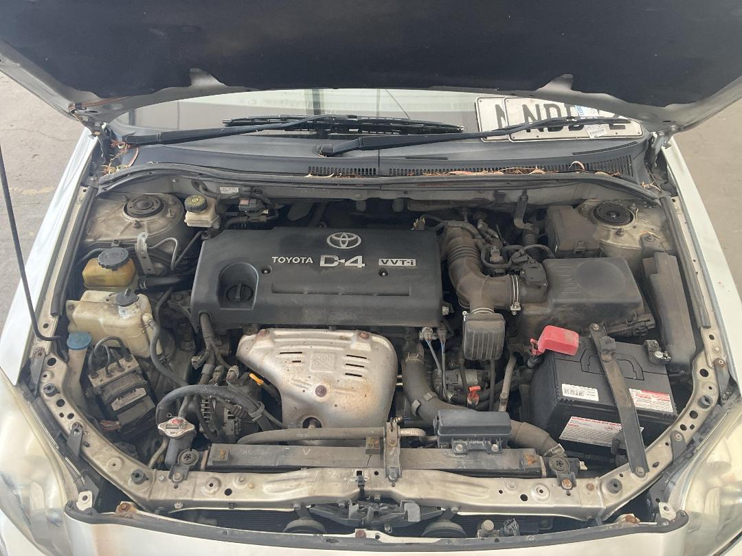 Photo '27' of Toyota Avensis