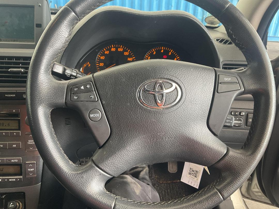 Photo '25' of Toyota Avensis