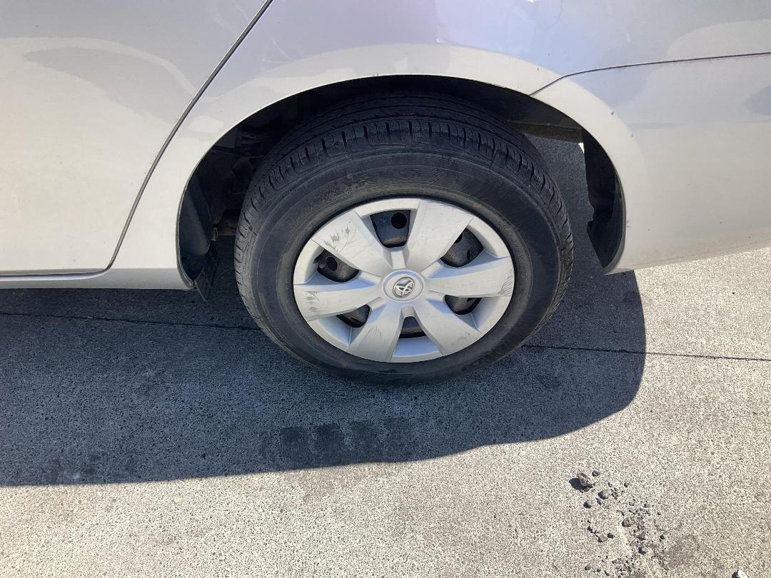 Photo '10' of Toyota Axio Corolla