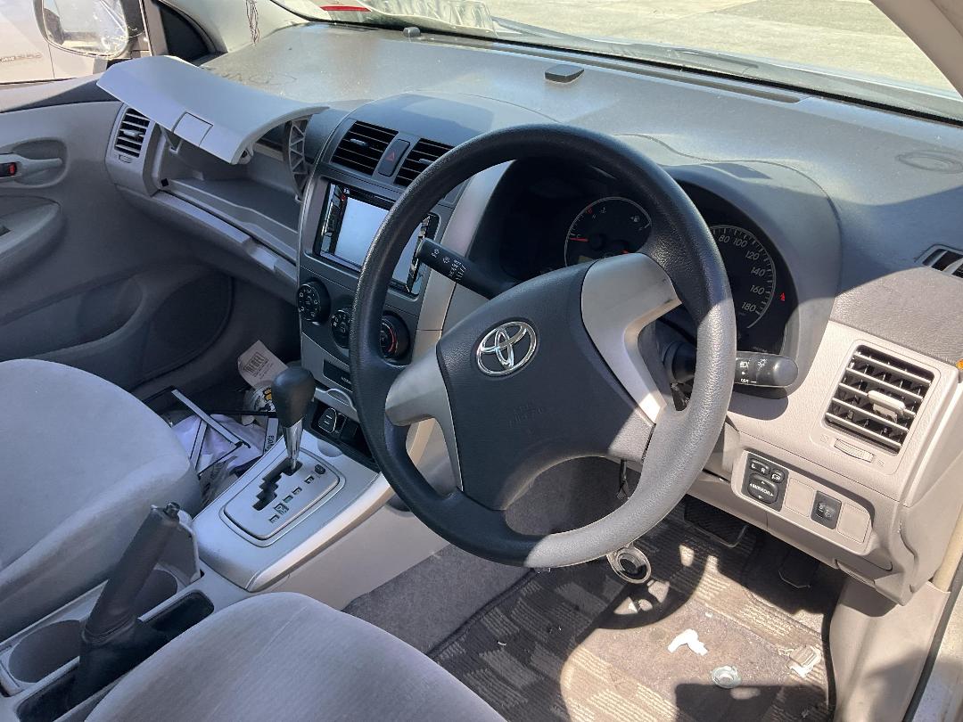 Photo '18' of Toyota Axio Corolla