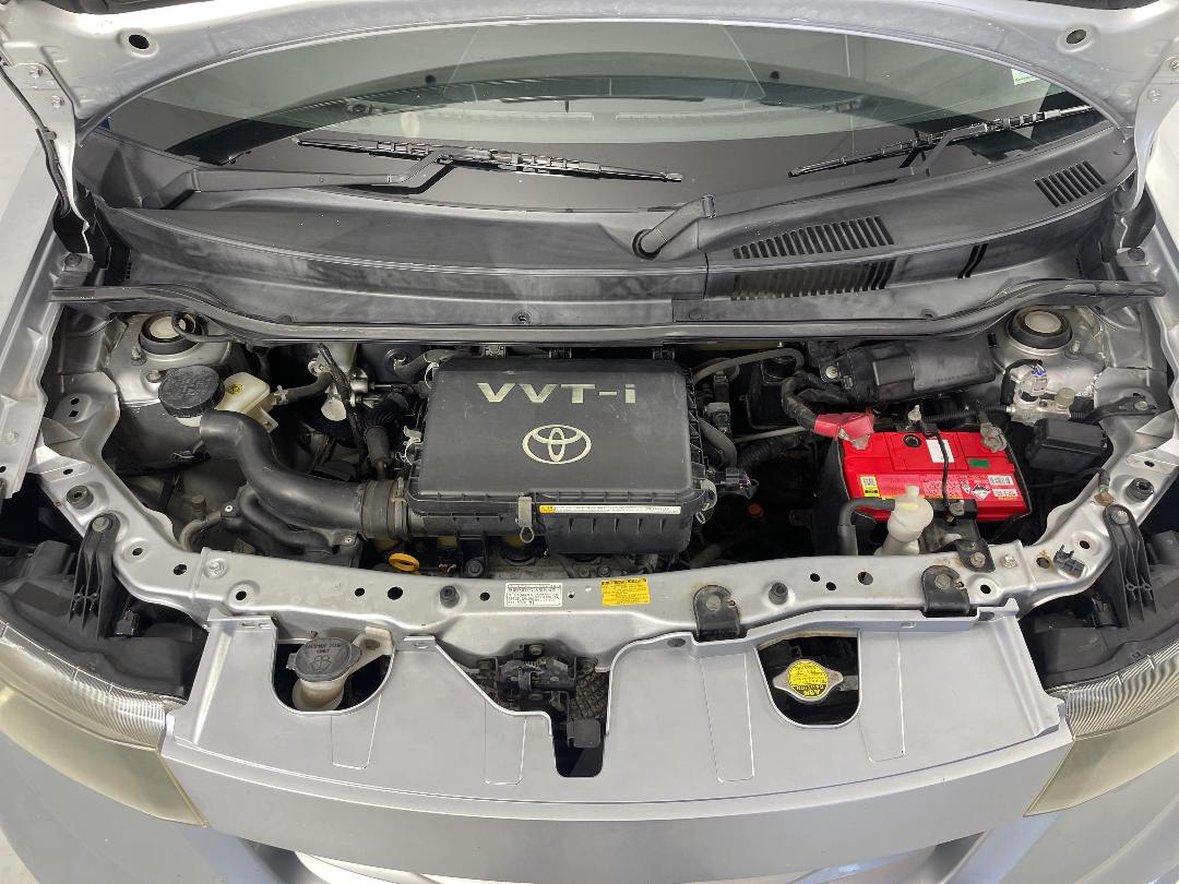 Photo '13' of Toyota BB