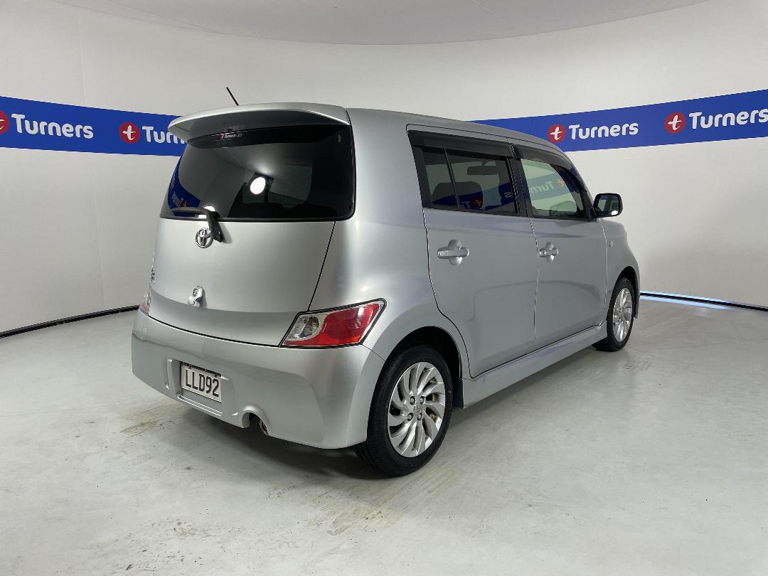 Photo '7' of Toyota BB