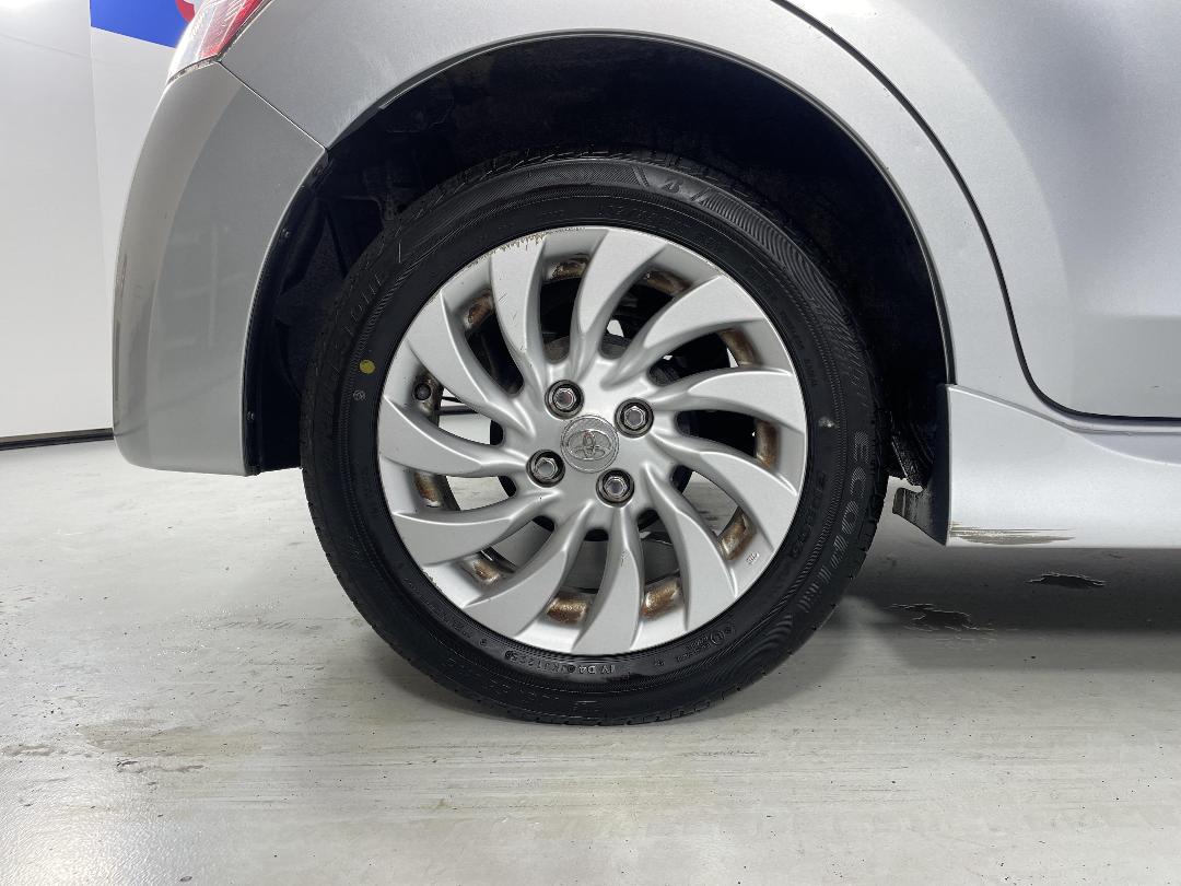 Photo '12' of Toyota BB