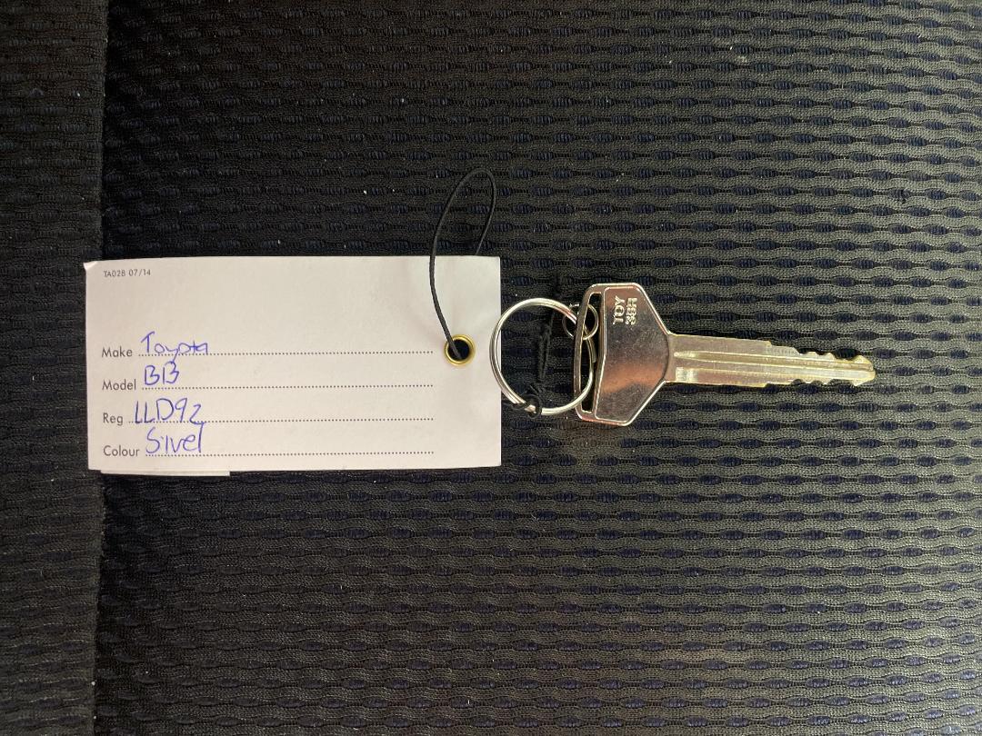 Photo '22' of Toyota BB