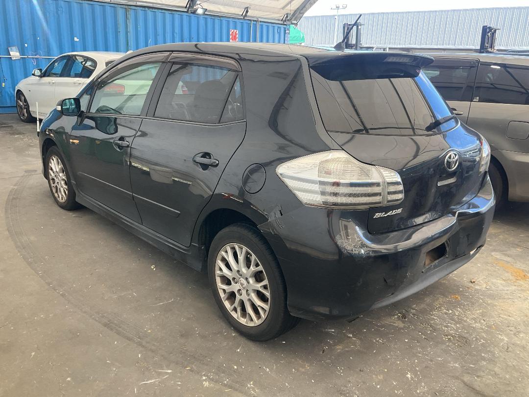 Photo '11' of Toyota Blade Photo '11' of Toyota Blade