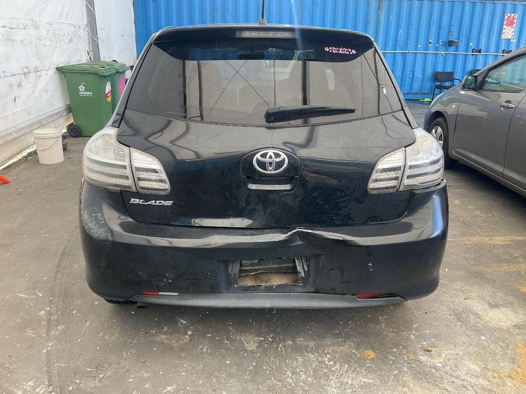 Photo '13' of Toyota Blade Photo '13' of Toyota Blade