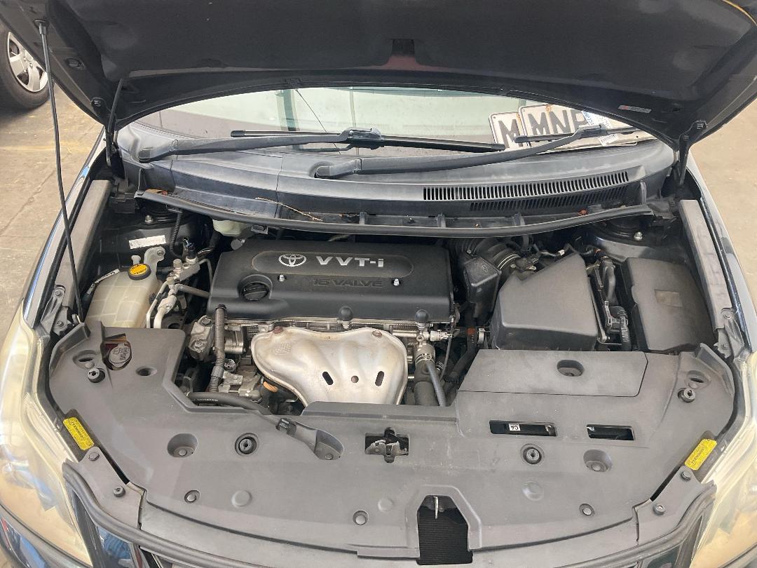 Photo '26' of Toyota Blade Photo '26' of Toyota Blade