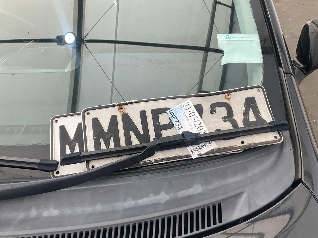 Photo '28' of Toyota Blade Photo '28' of Toyota Blade