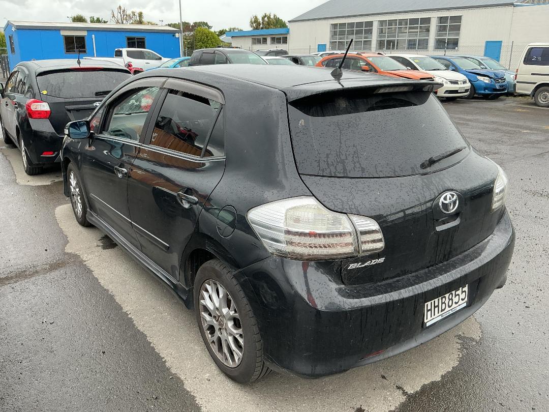 Photo '4' of Toyota Blade Photo '4' of Toyota Blade