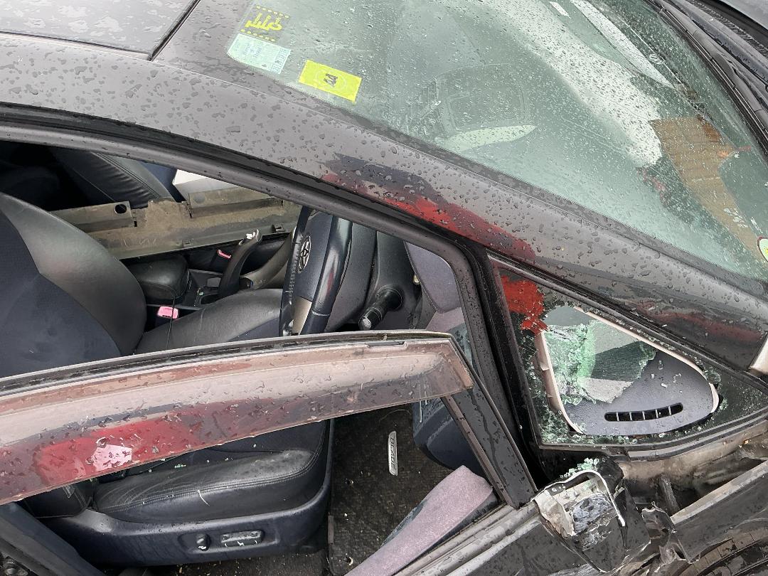 Photo '10' of Toyota Blade Photo '10' of Toyota Blade