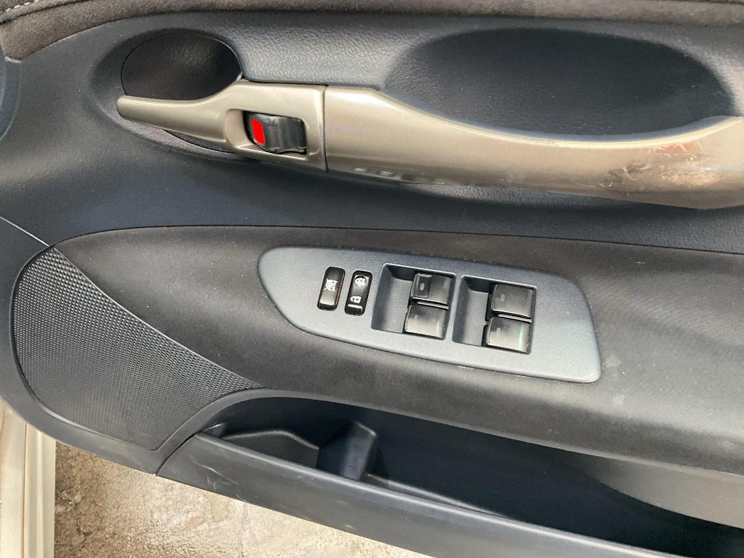 Photo '24' of Toyota Blade Photo '24' of Toyota Blade