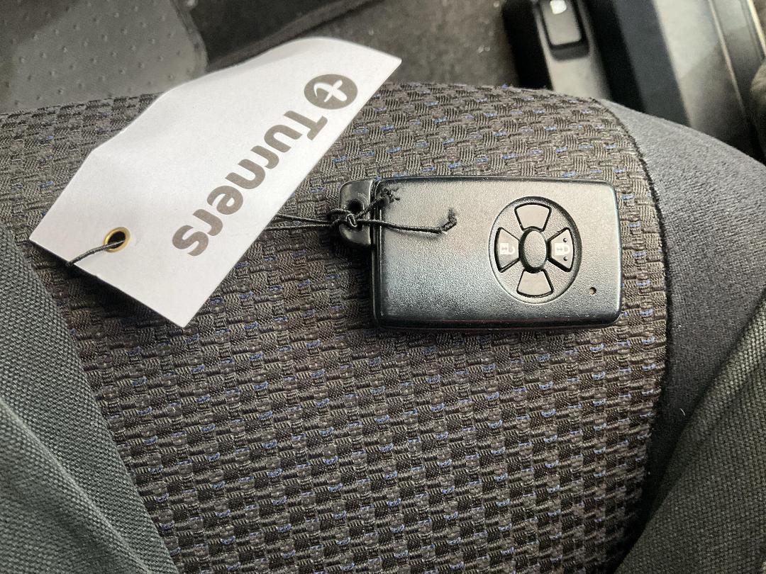 Photo '29' of Toyota Blade Photo '29' of Toyota Blade