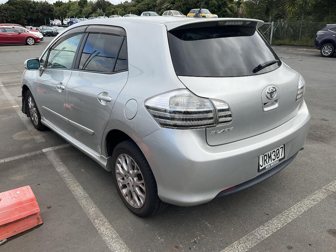 Photo '3' of Toyota Blade Photo '3' of Toyota Blade