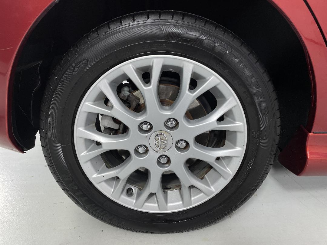 Photo '12' of Toyota Blade