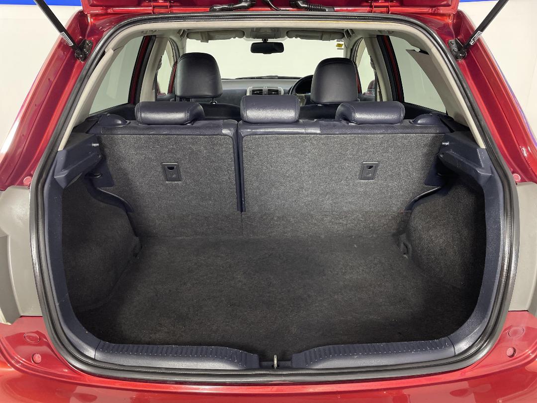 Photo '14' of Toyota Blade