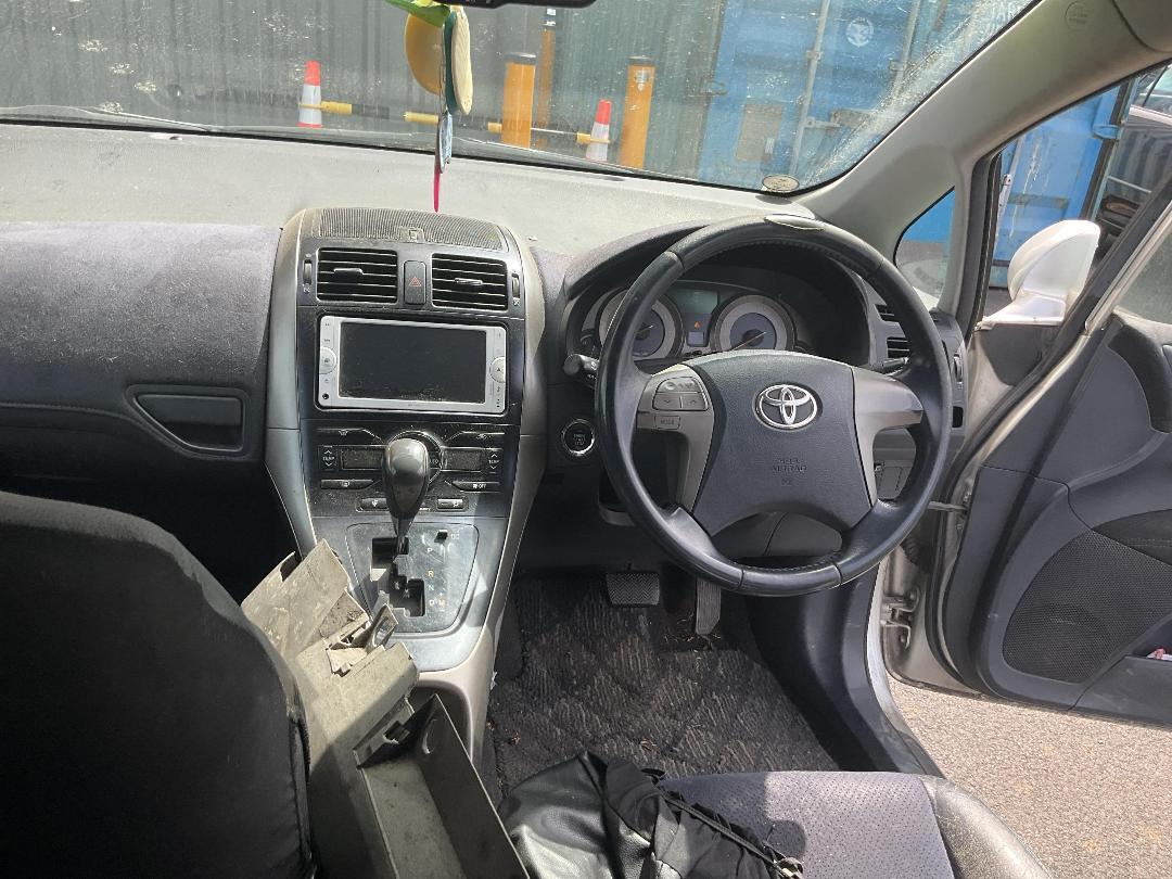 Photo '15' of Toyota Blade Photo '15' of Toyota Blade