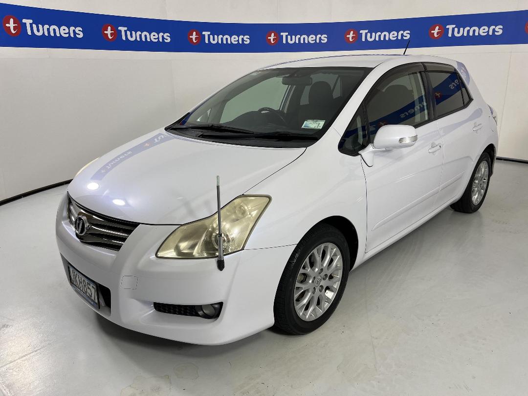 Photo '4' of Toyota Blade Photo '4' of Toyota Blade